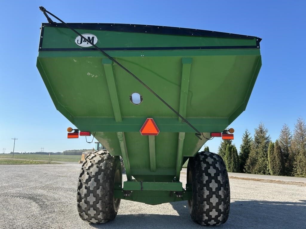  J&M 1050-20D Grain Cart