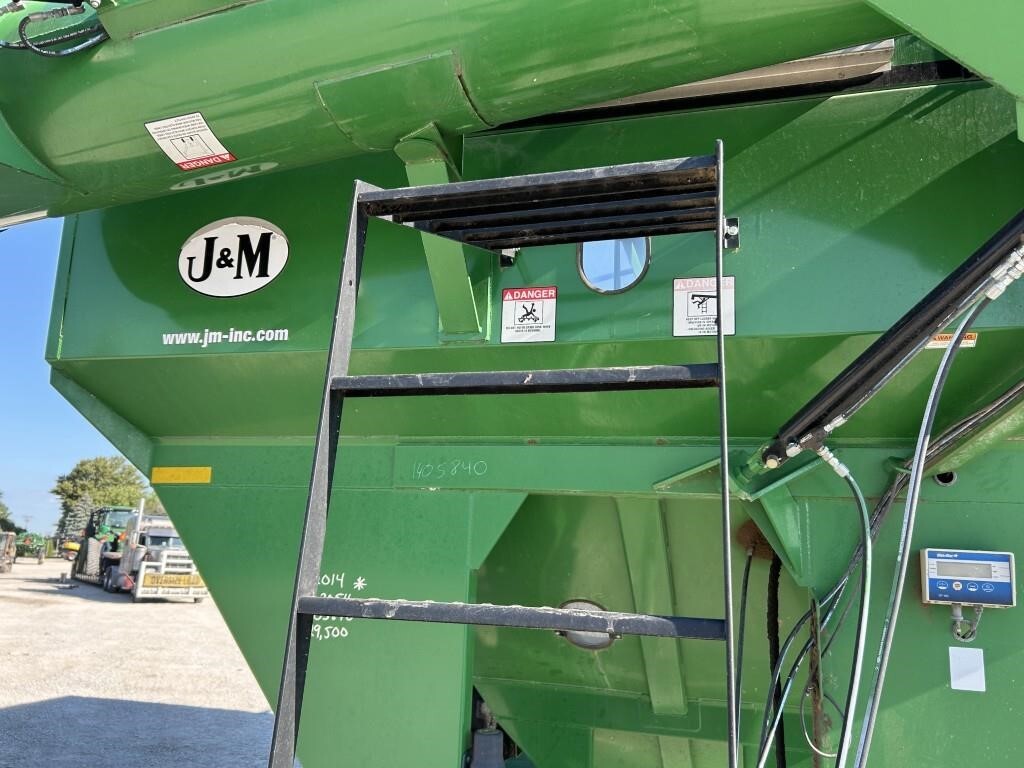  J&M 1050-20D Grain Cart
