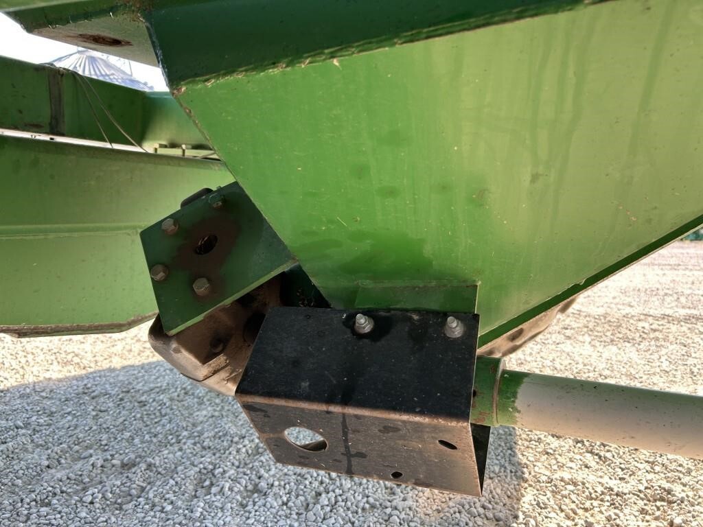  J&M 1050-20D Grain Cart
