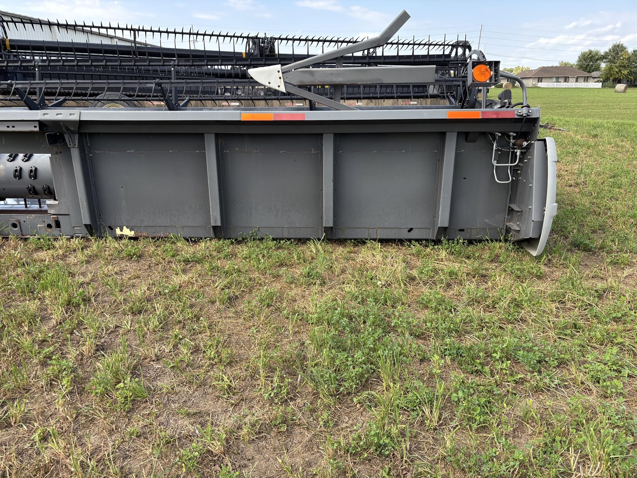 2010 Gleaner 8200 Platform