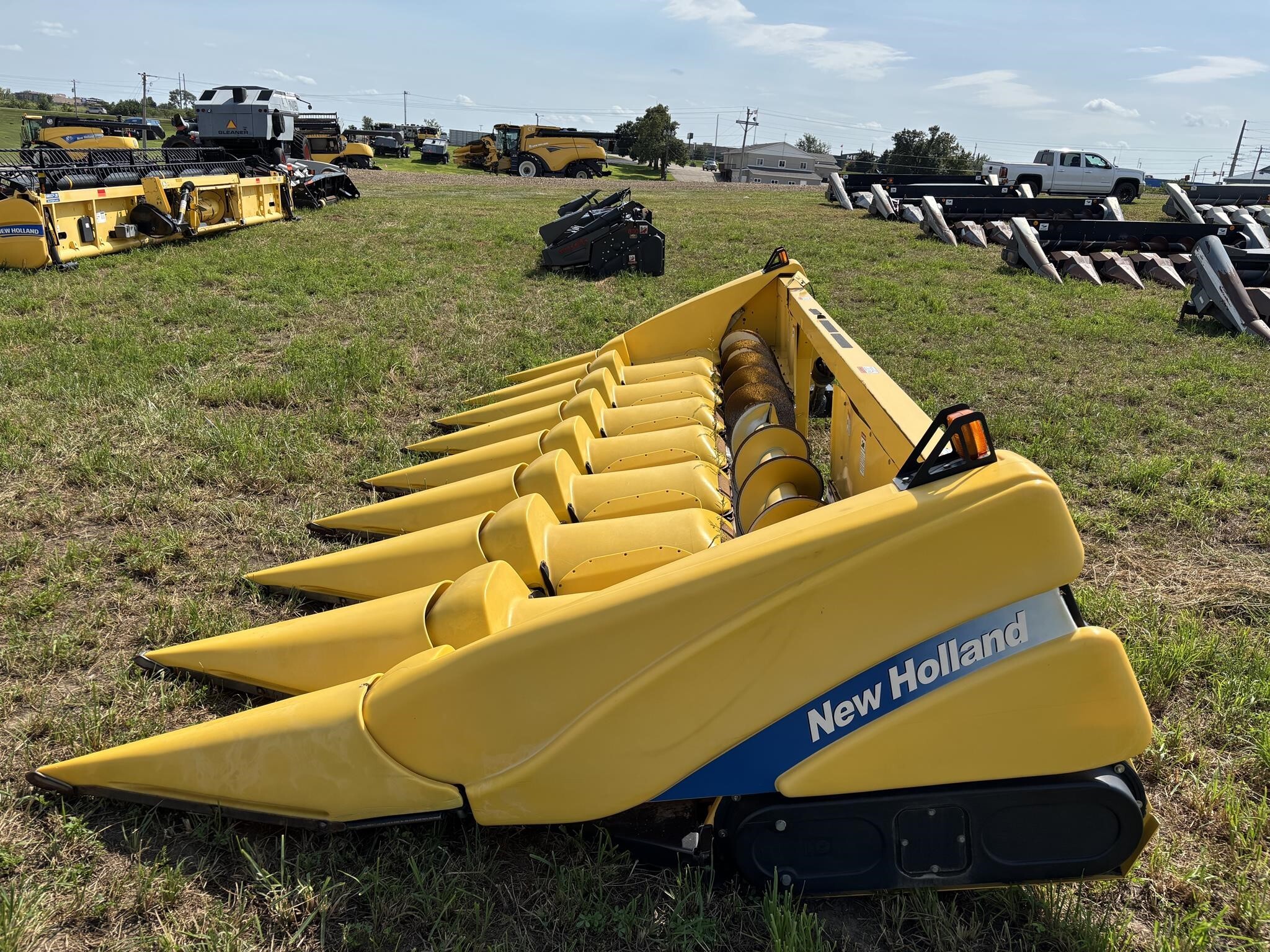 2012 New Holland 98D Corn Head