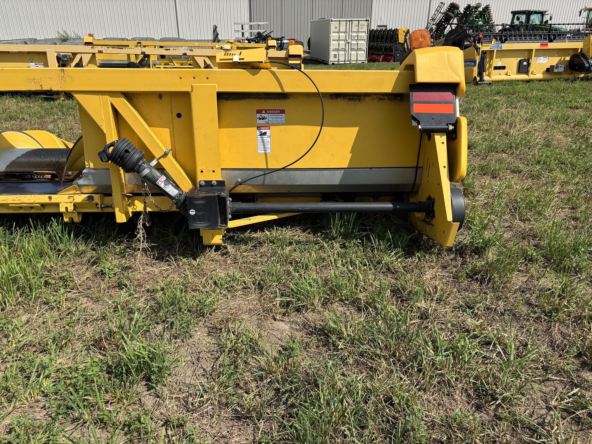 2012 New Holland 98D Corn Head
