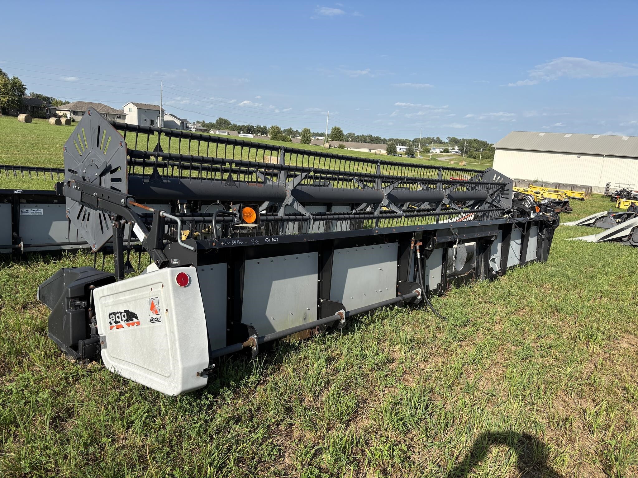 2000 Gleaner 800 Platform