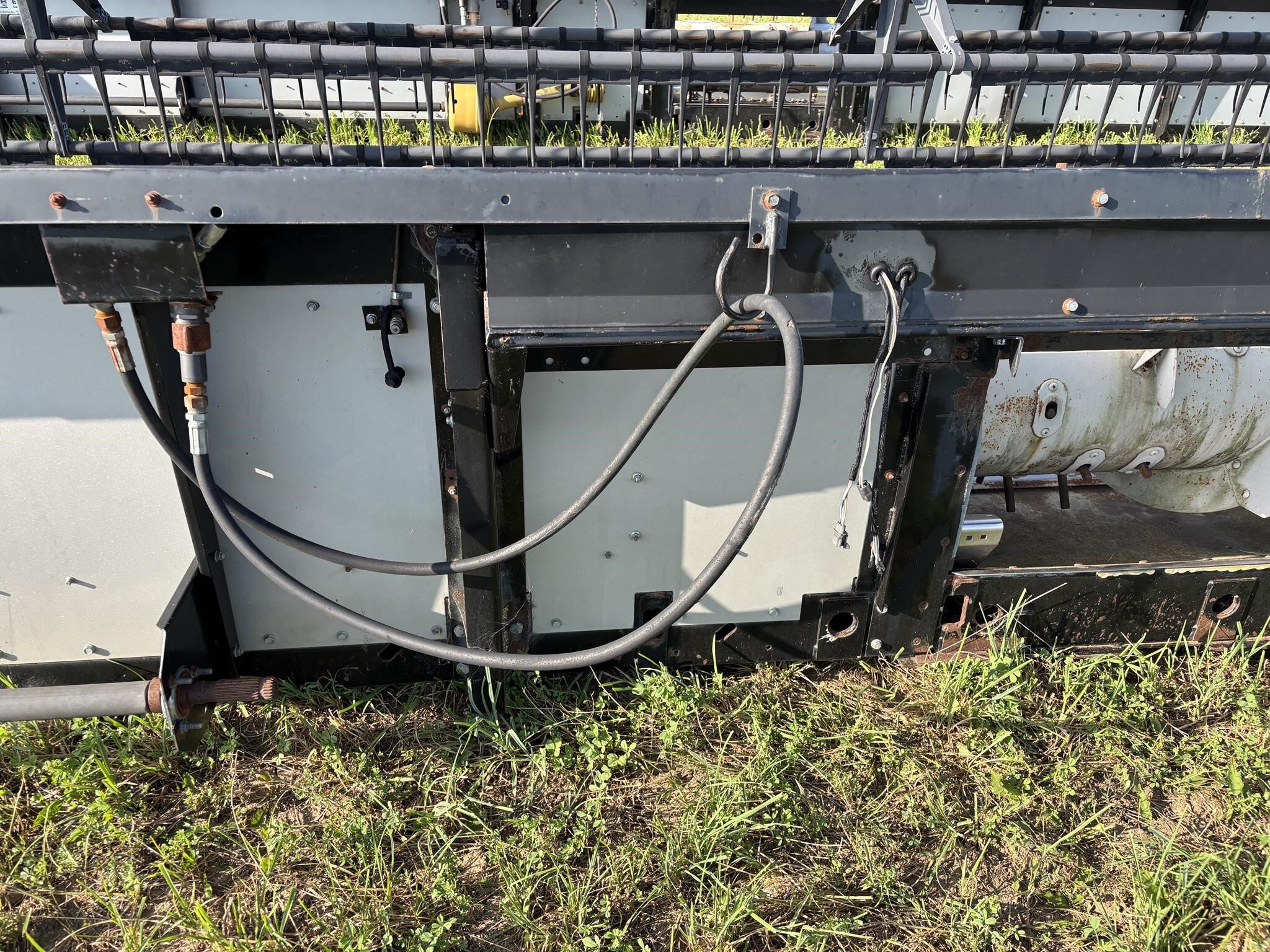 2000 Gleaner 800 Platform