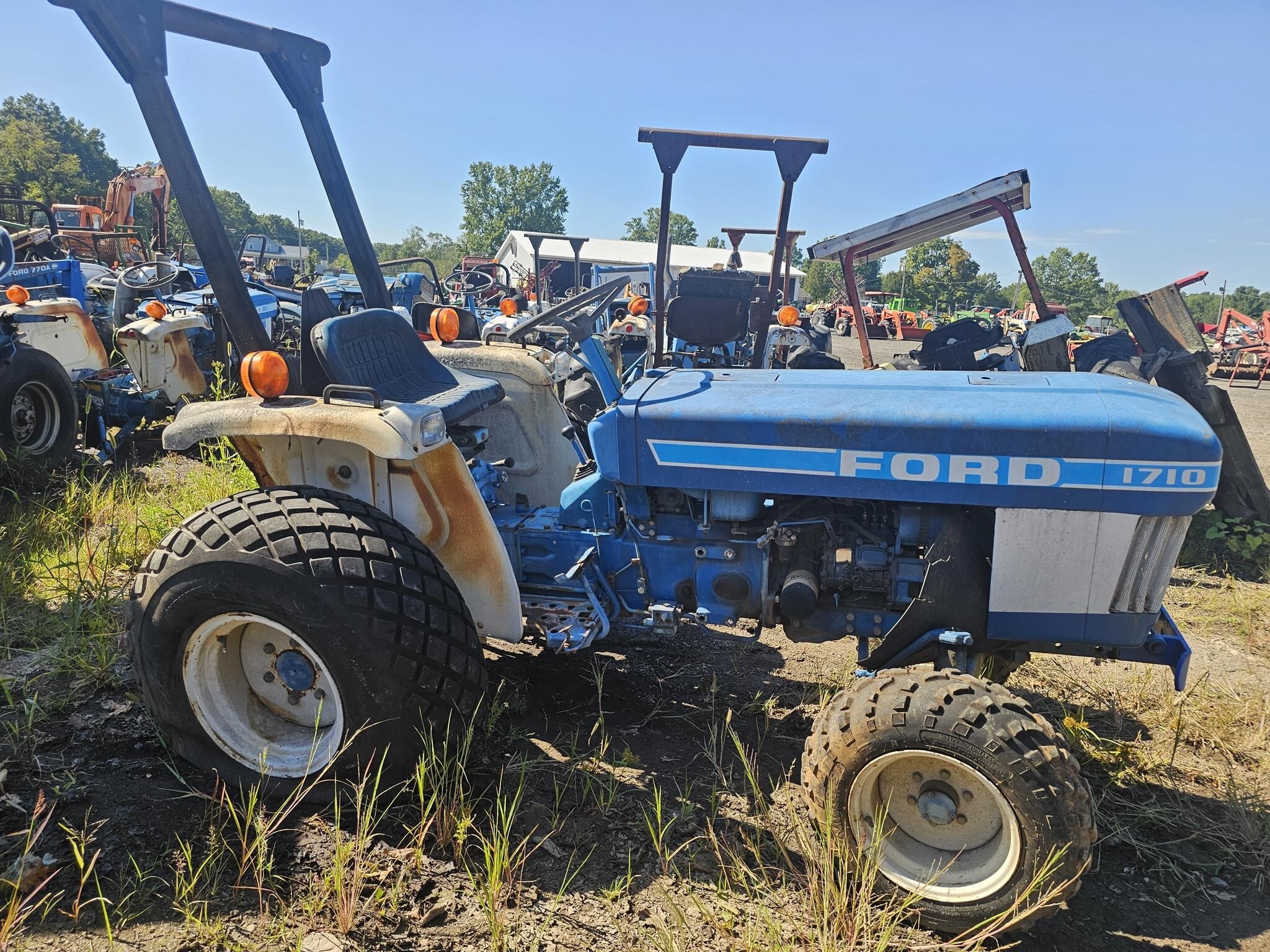 1985 Ford 1710 Tractor
