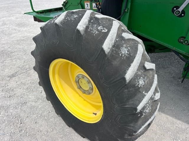 2003 John Deere 9660 STS Combine