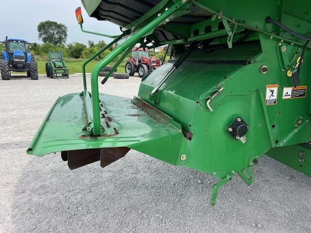 2003 John Deere 9660 STS Combine