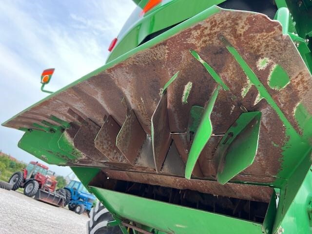 2003 John Deere 9660 STS Combine