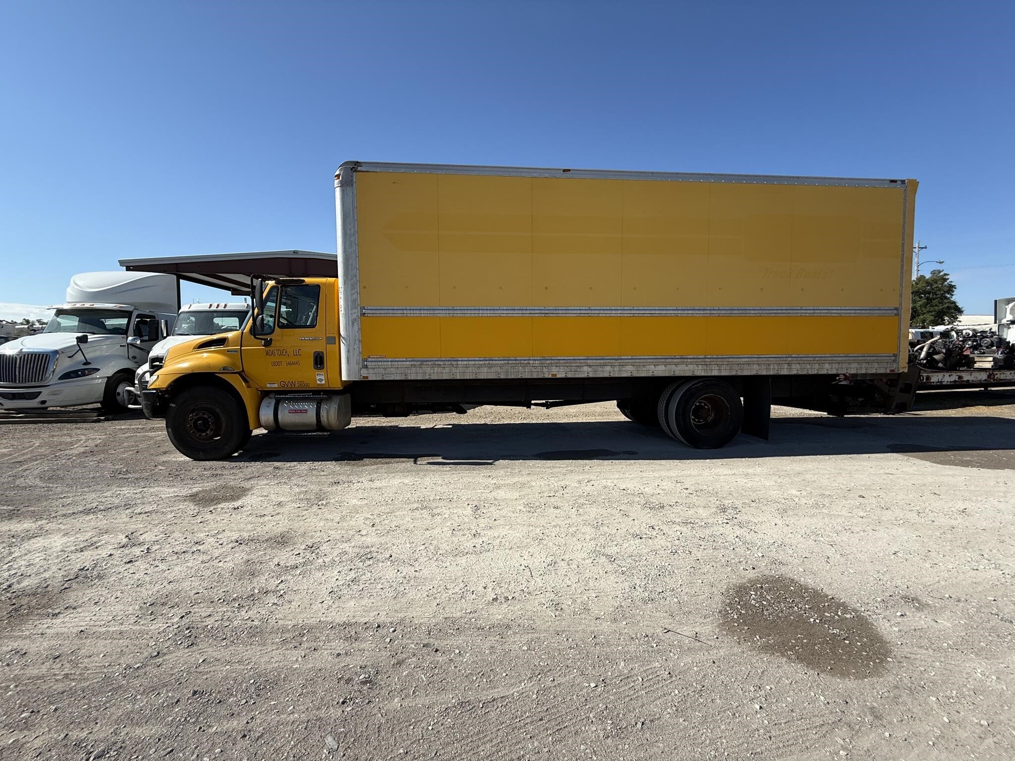 2013 International DURASTAR 4300 Semi Trucks/Trailer