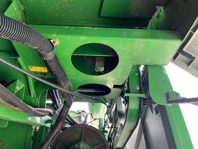 2003 John Deere 9660 STS Combine