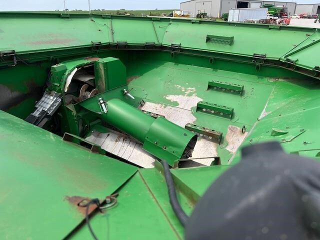 2003 John Deere 9660 STS Combine