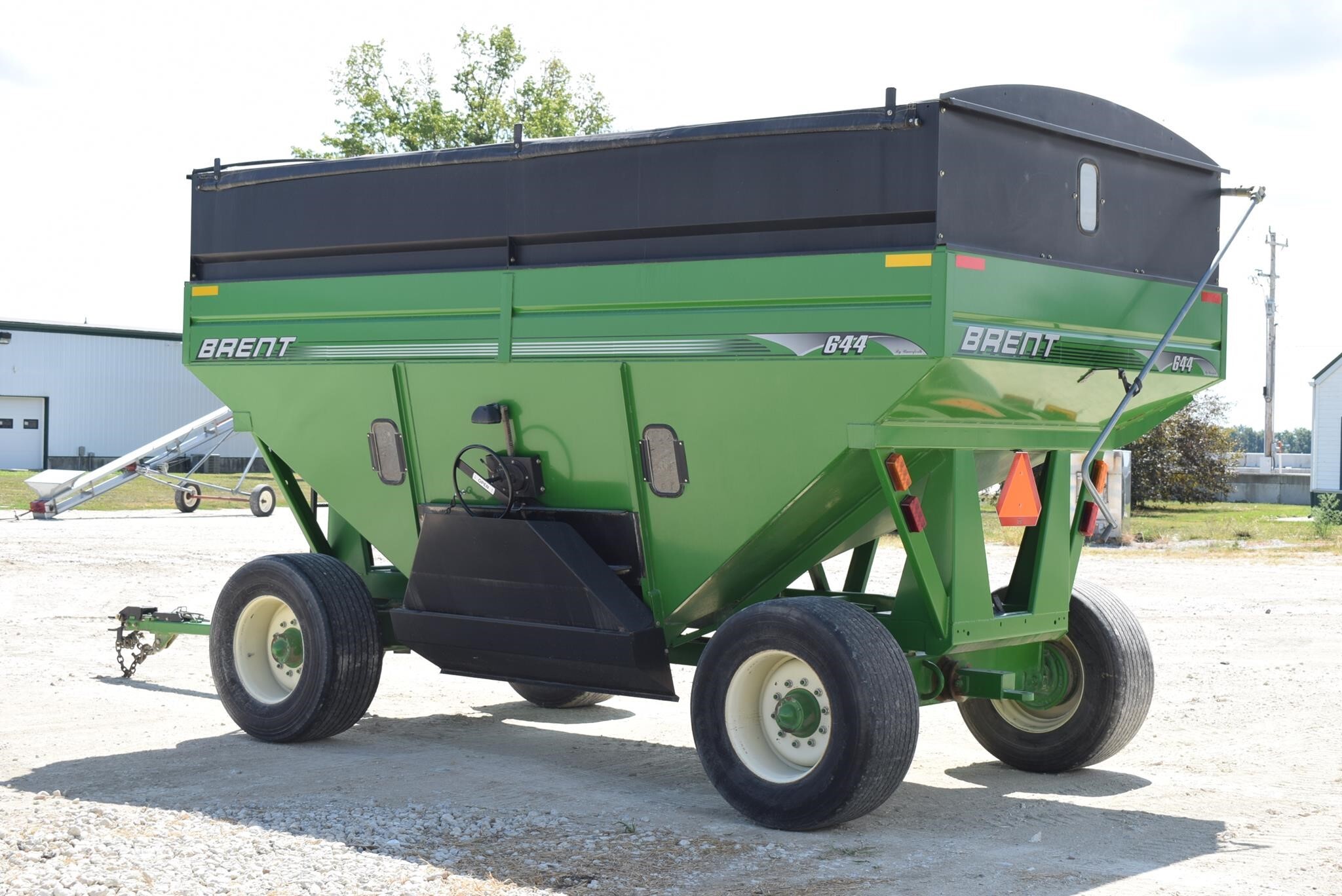  Brent 644 Gravity Wagon
