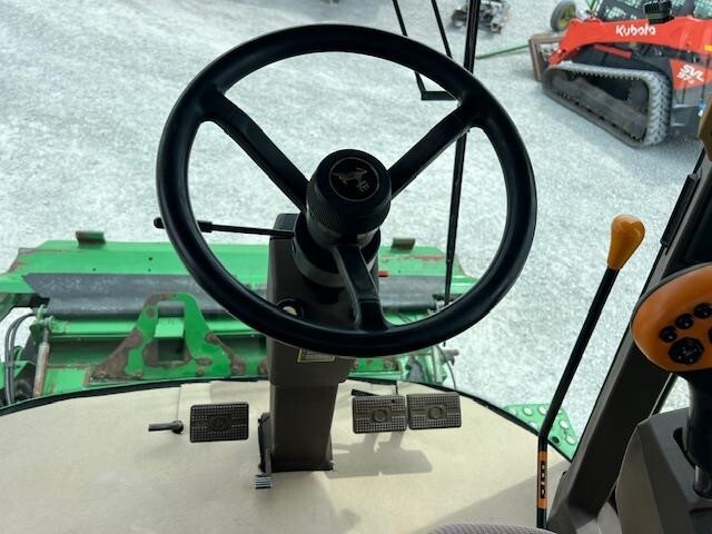 2003 John Deere 9660 STS Combine