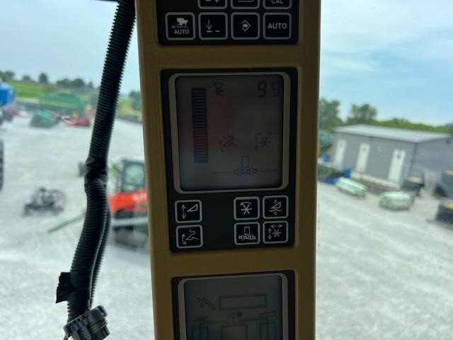 2003 John Deere 9660 STS Combine