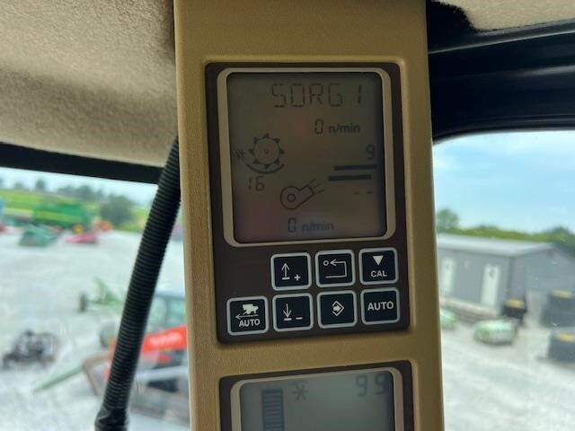 2003 John Deere 9660 STS Combine