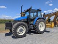2001 New Holland TS110 Tractor