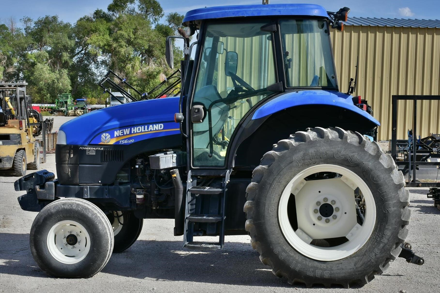 2012 New Holland TS6.120 Tractor