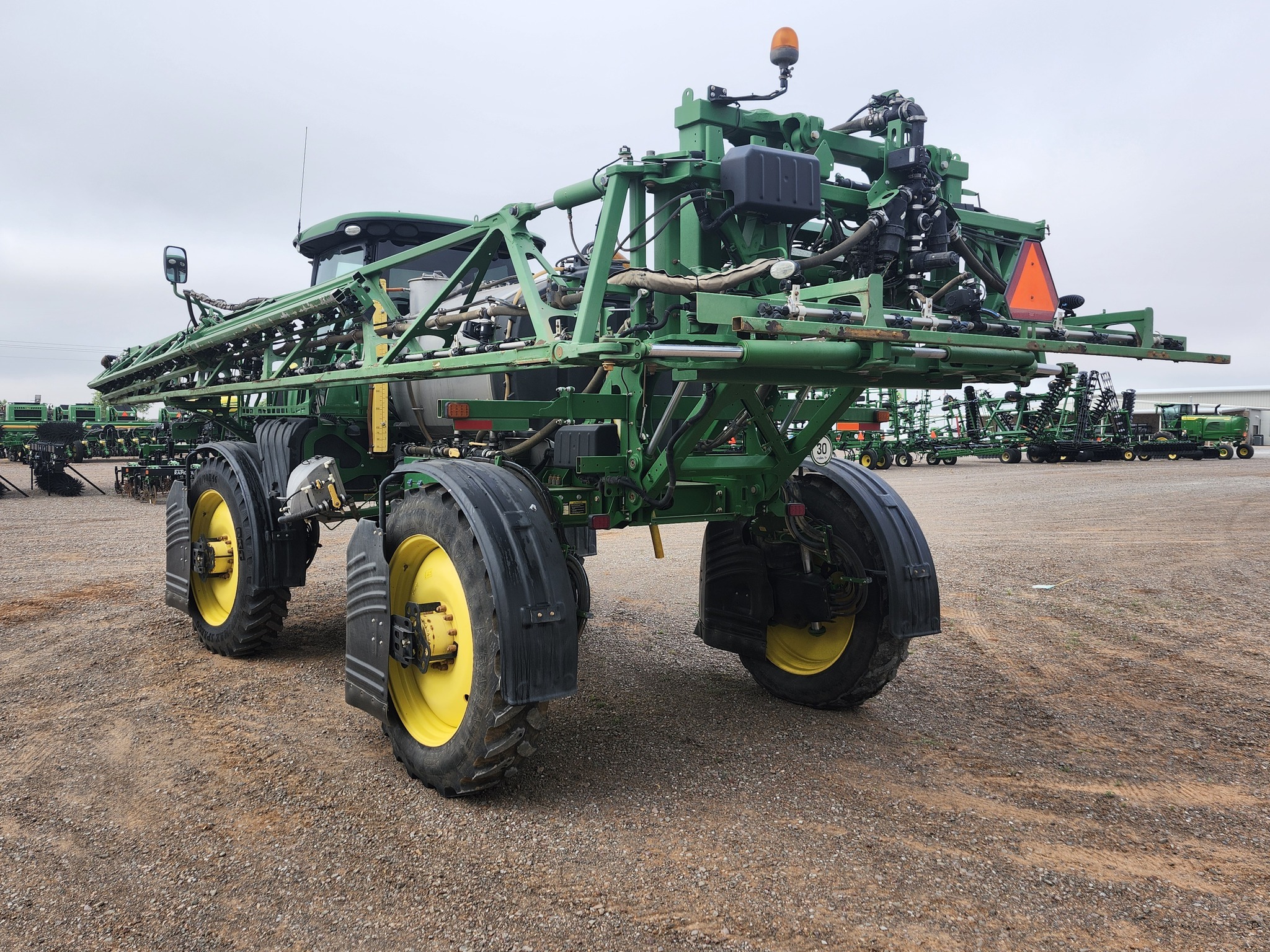 2017 John Deere R4030 Self-Propelled Sprayer