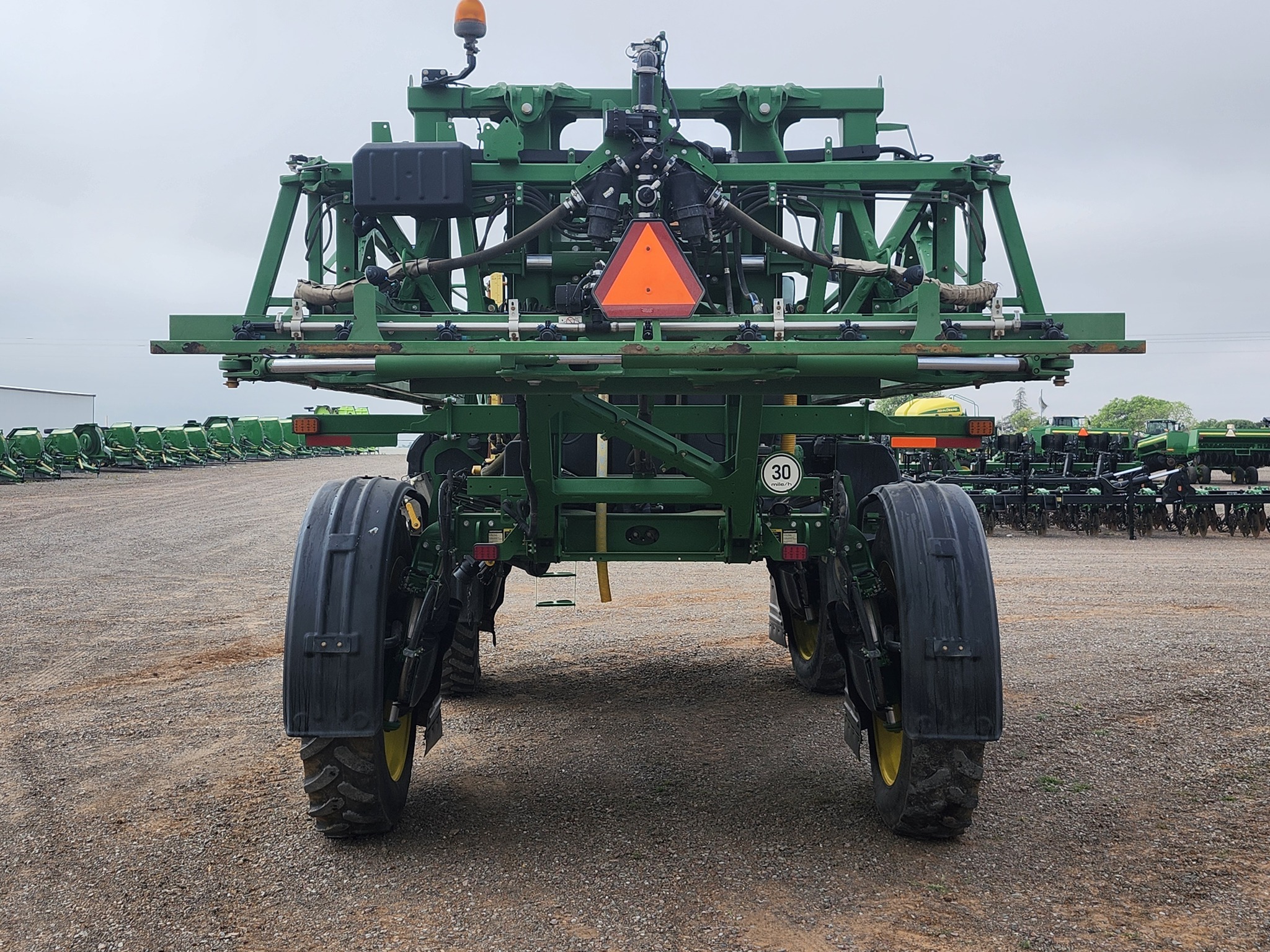 2017 John Deere R4030 Self-Propelled Sprayer