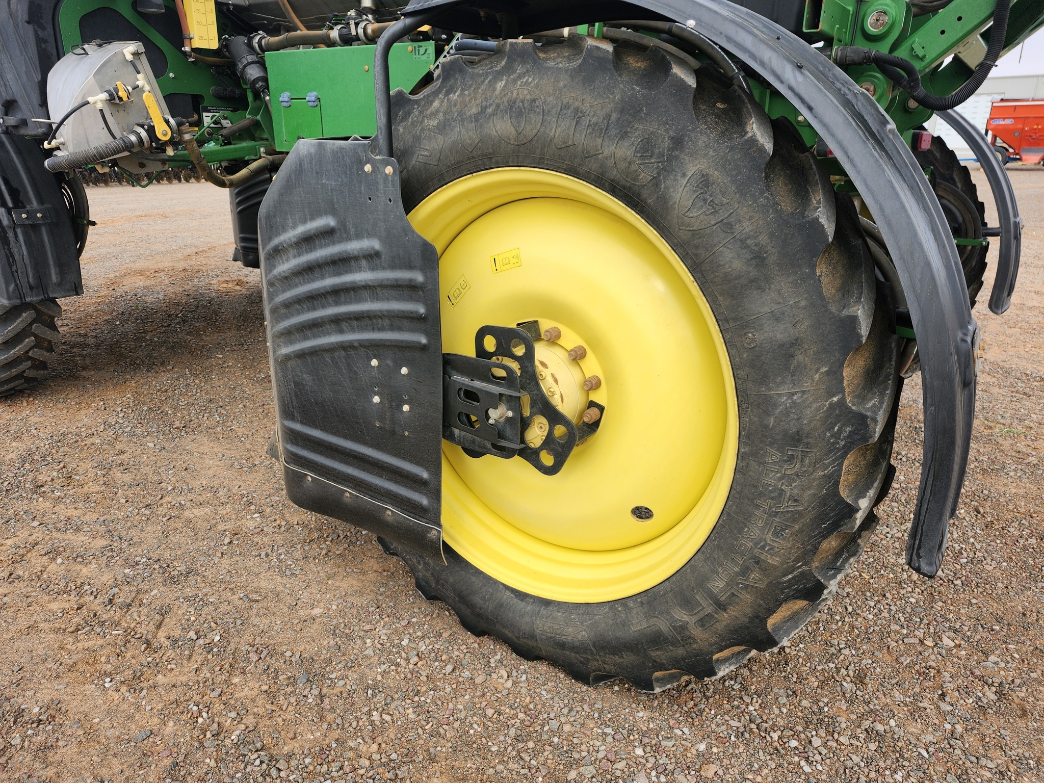 2017 John Deere R4030 Self-Propelled Sprayer