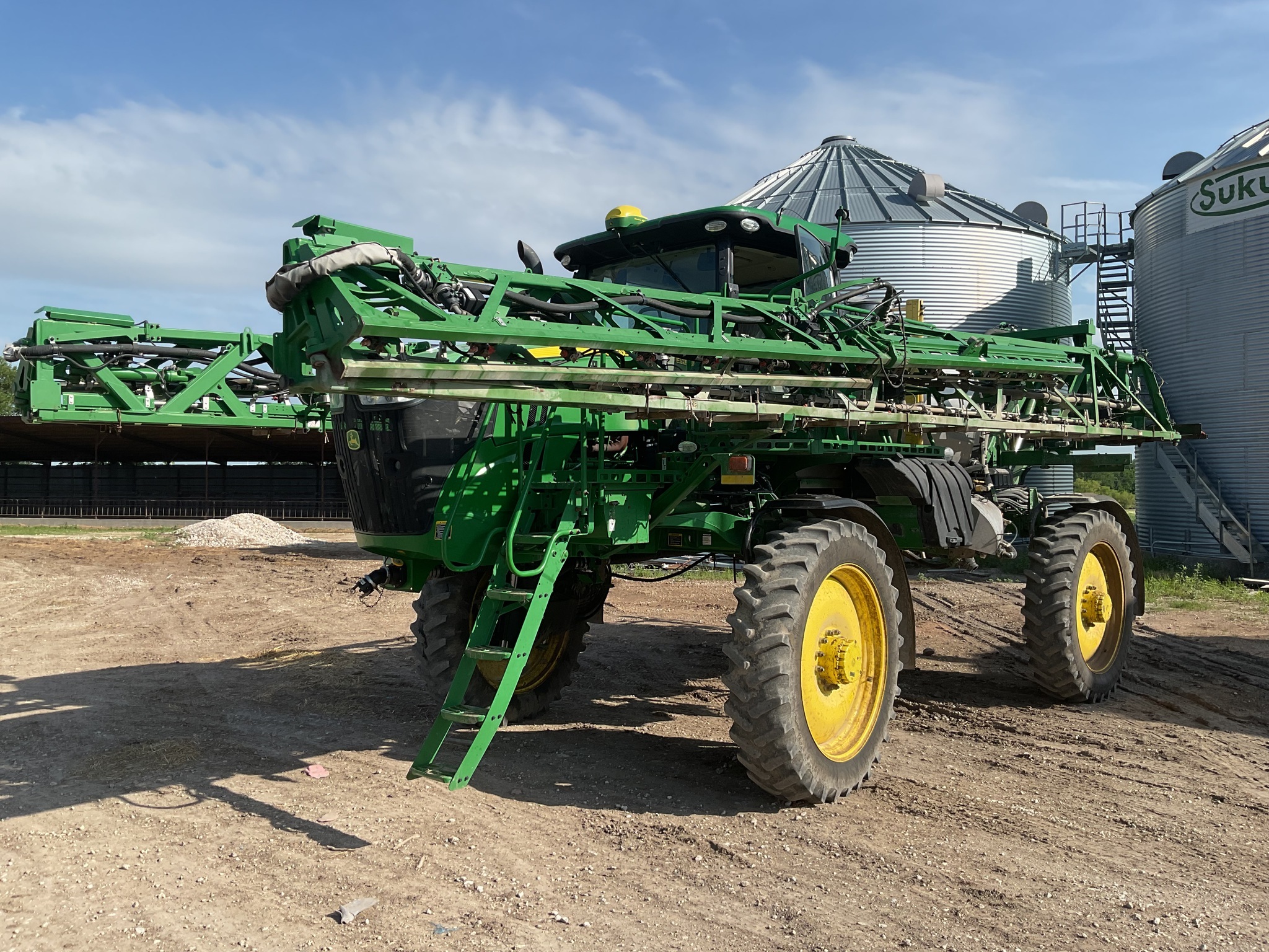 2020 John Deere R4038 Self-Propelled Sprayer