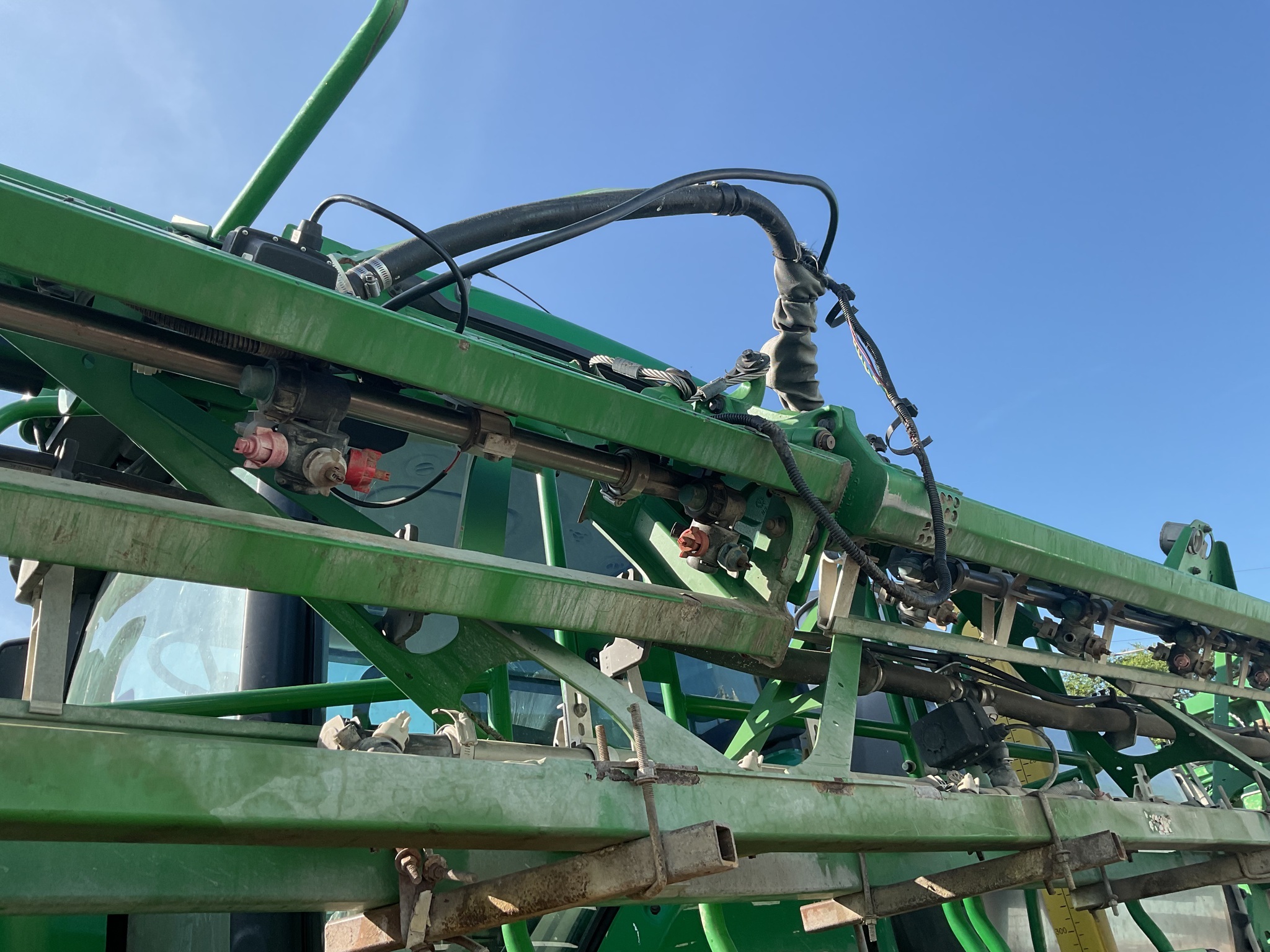2020 John Deere R4038 Self-Propelled Sprayer