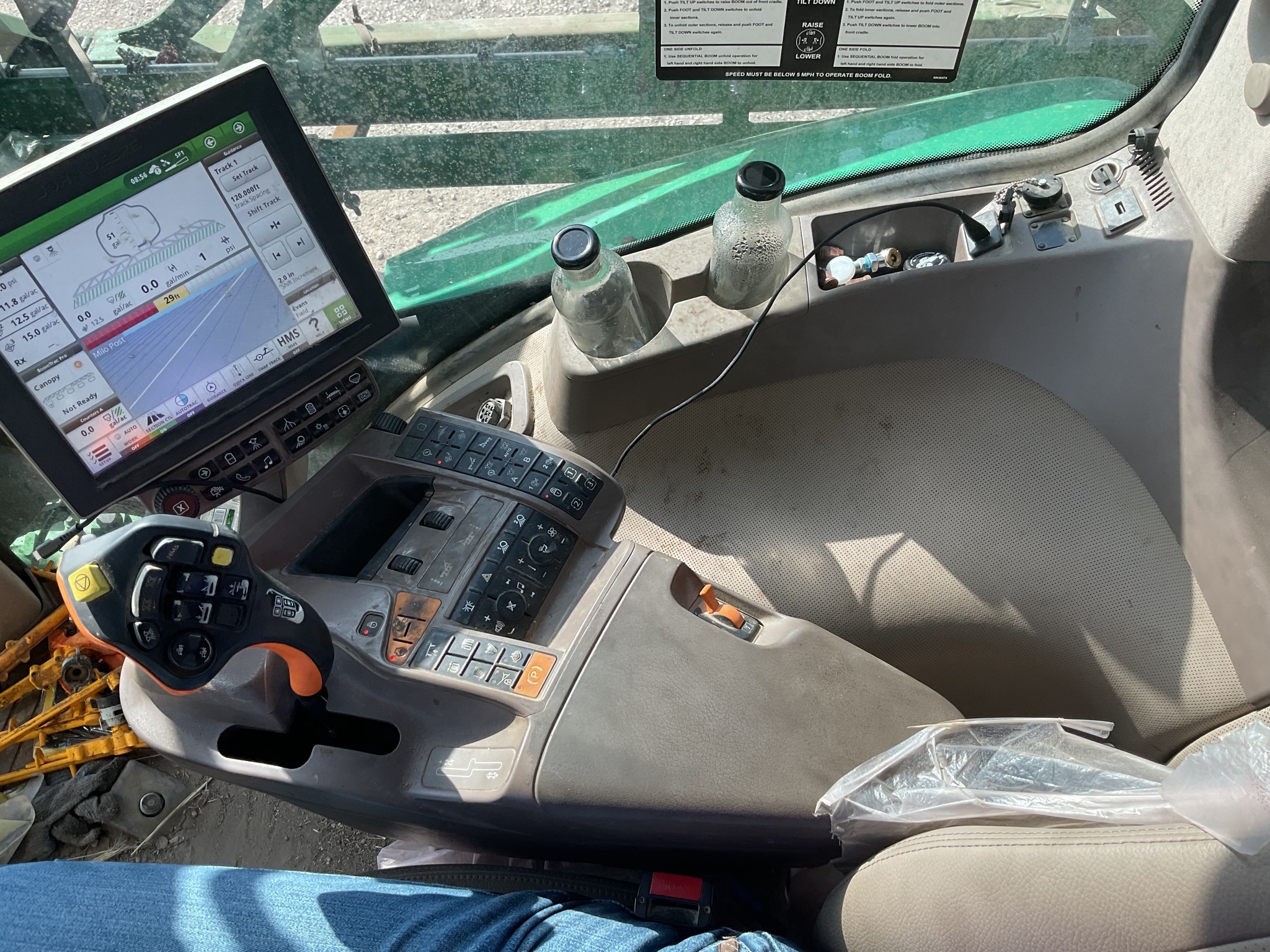 2020 John Deere R4038 Self-Propelled Sprayer