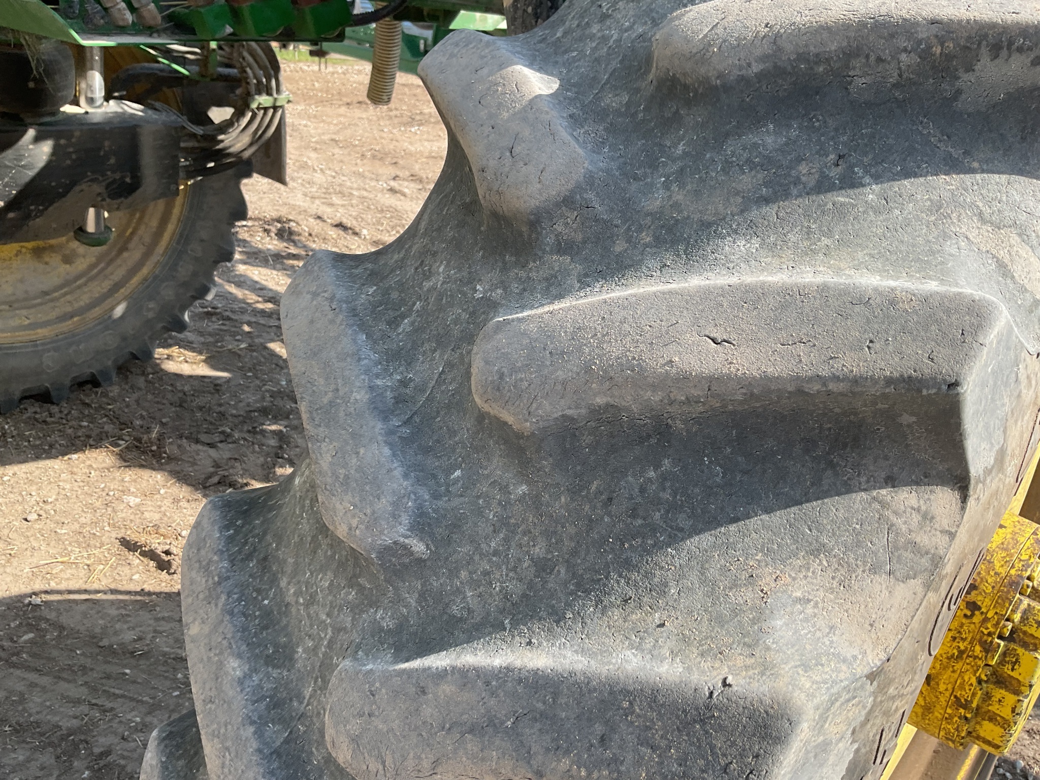 2020 John Deere R4038 Self-Propelled Sprayer