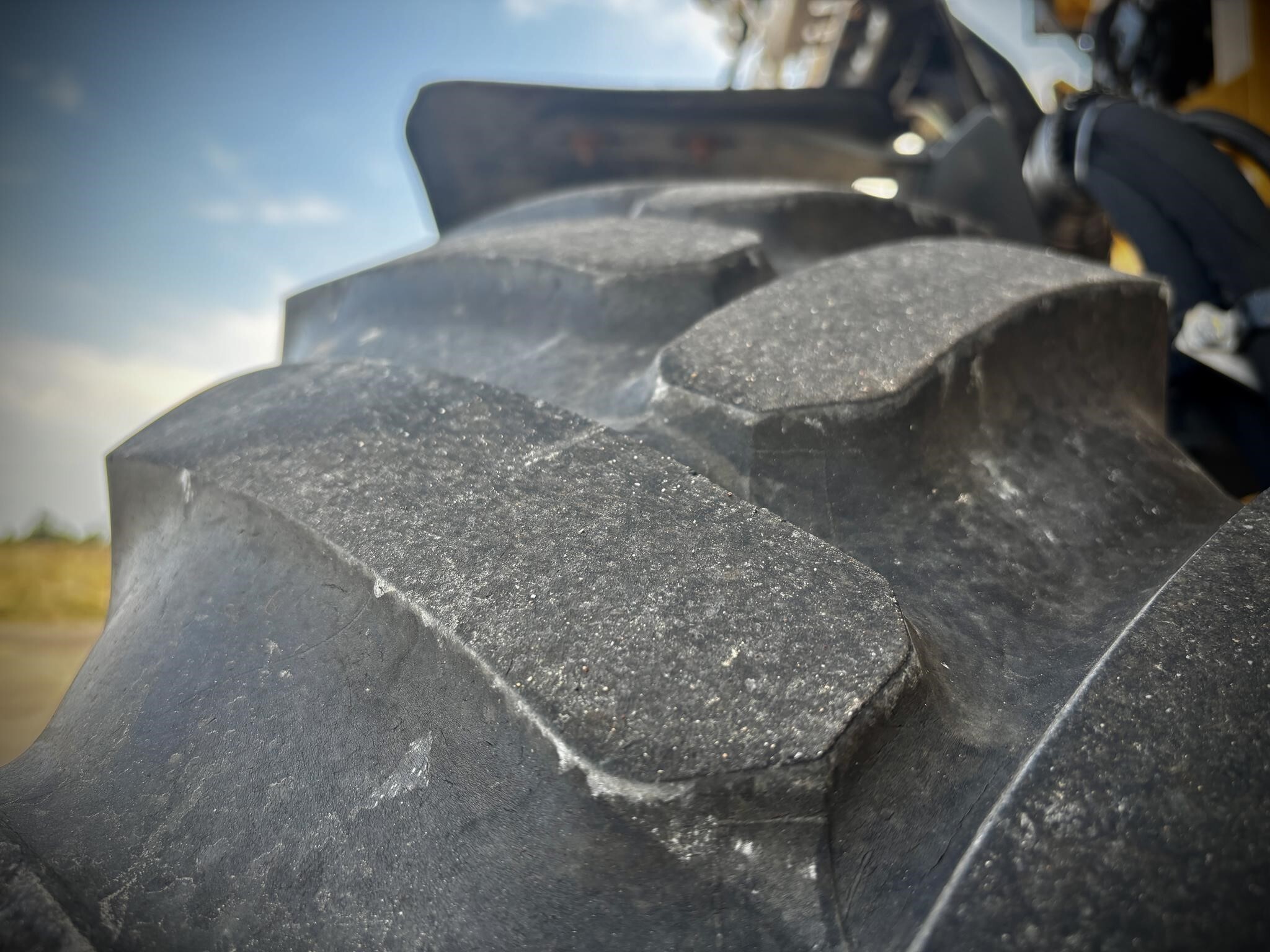 2020 ROGATOR RG1300C Self-Propelled Sprayer