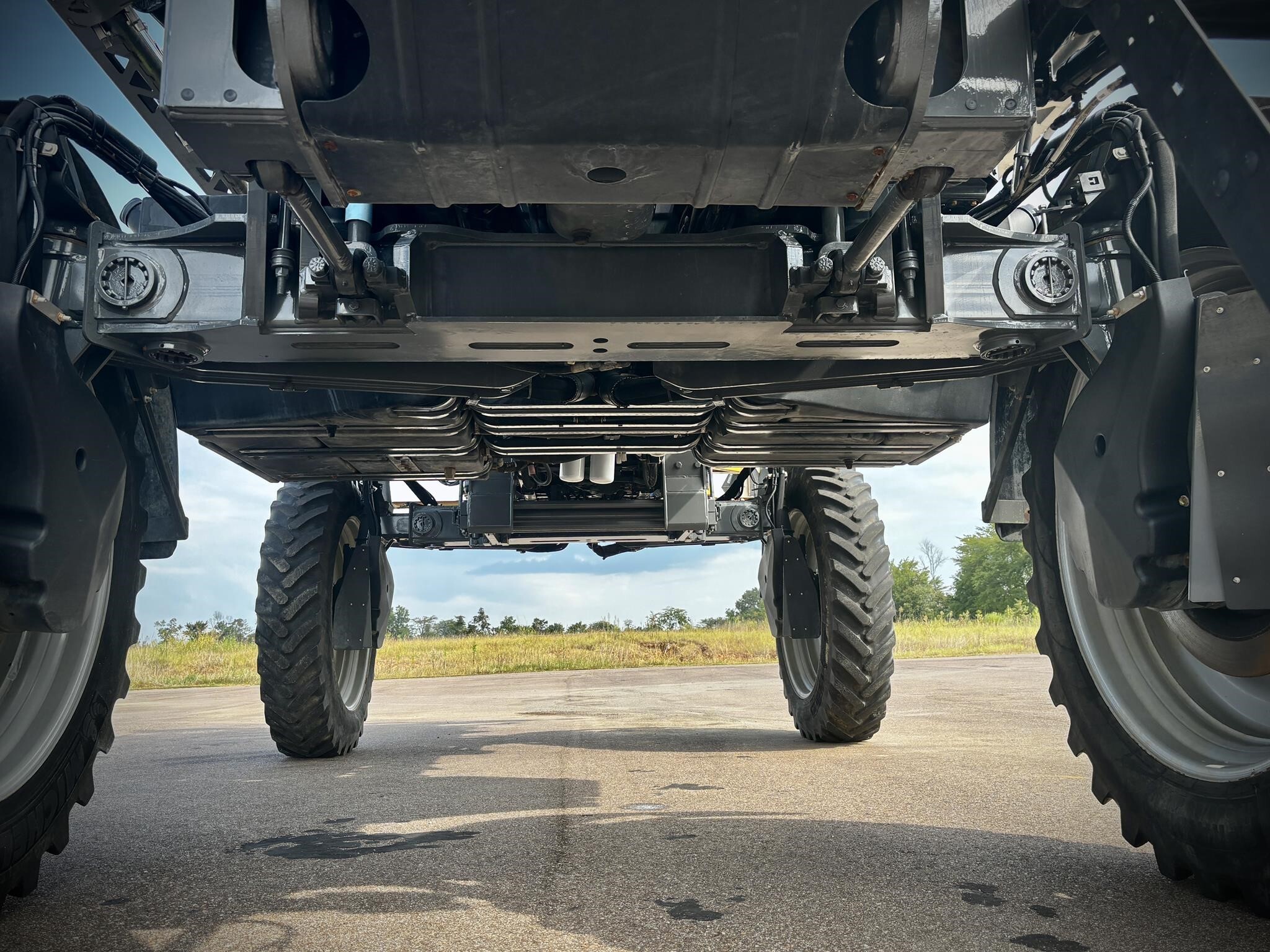 2020 ROGATOR RG1300C Self-Propelled Sprayer