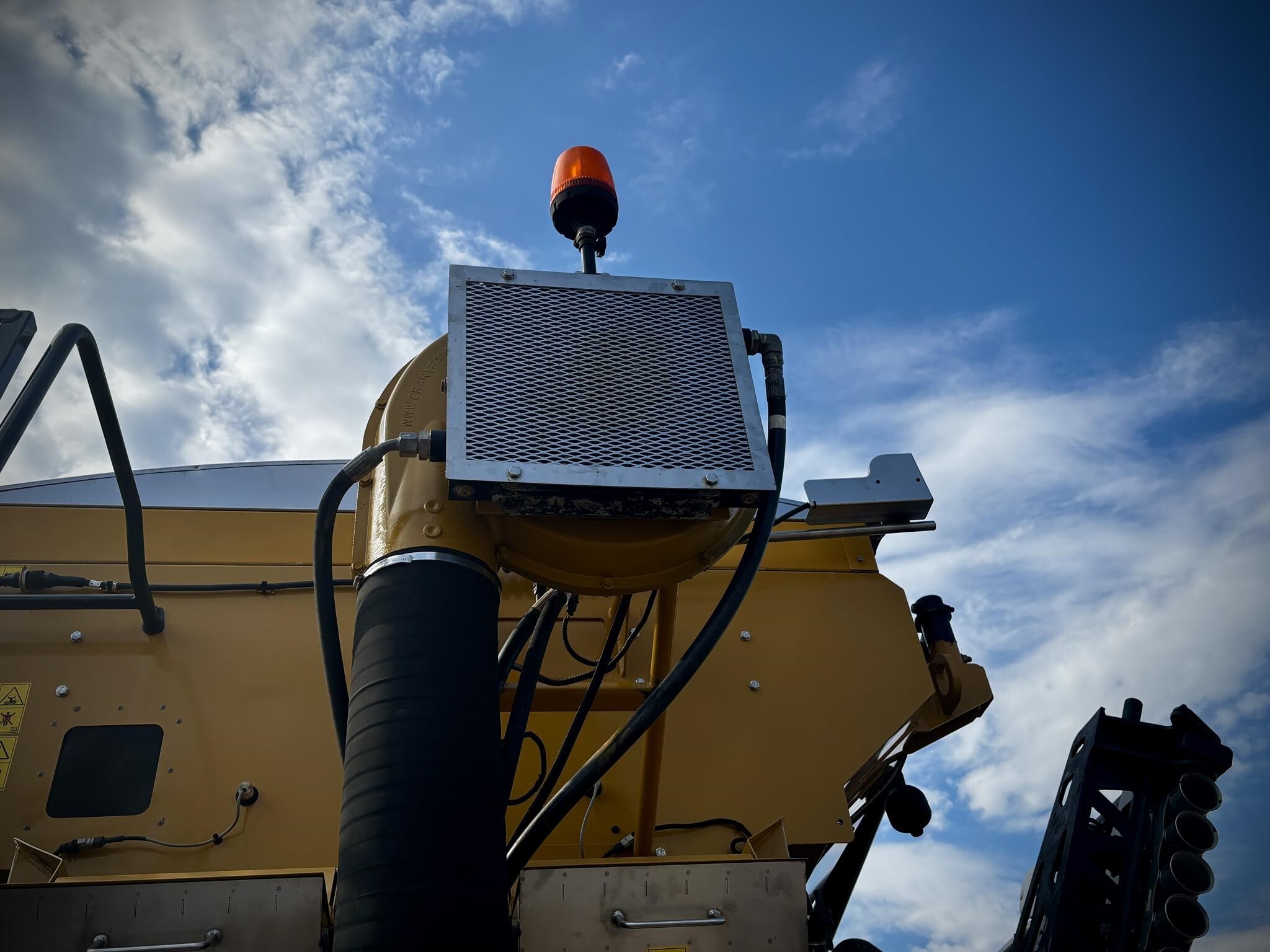 2020 ROGATOR RG1300C Self-Propelled Sprayer