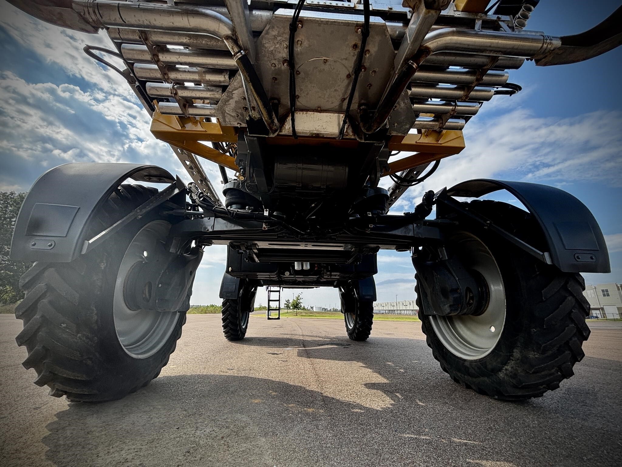 2020 ROGATOR RG1300C Self-Propelled Sprayer