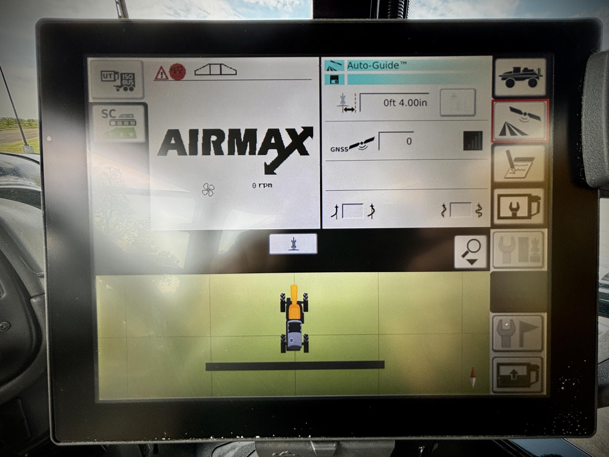 2020 ROGATOR RG1300C Self-Propelled Sprayer