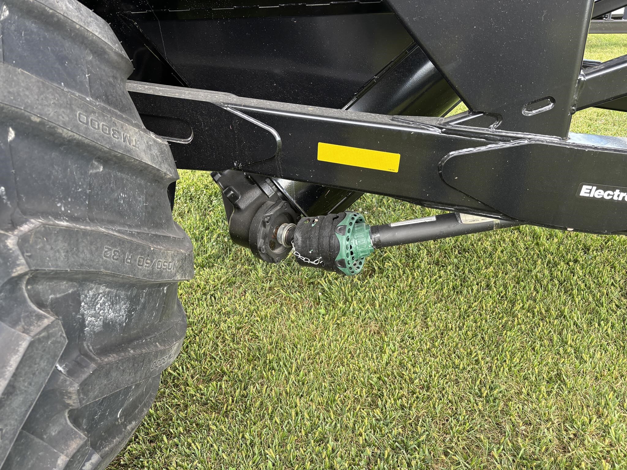 2025 Kinze 1051 Grain Cart