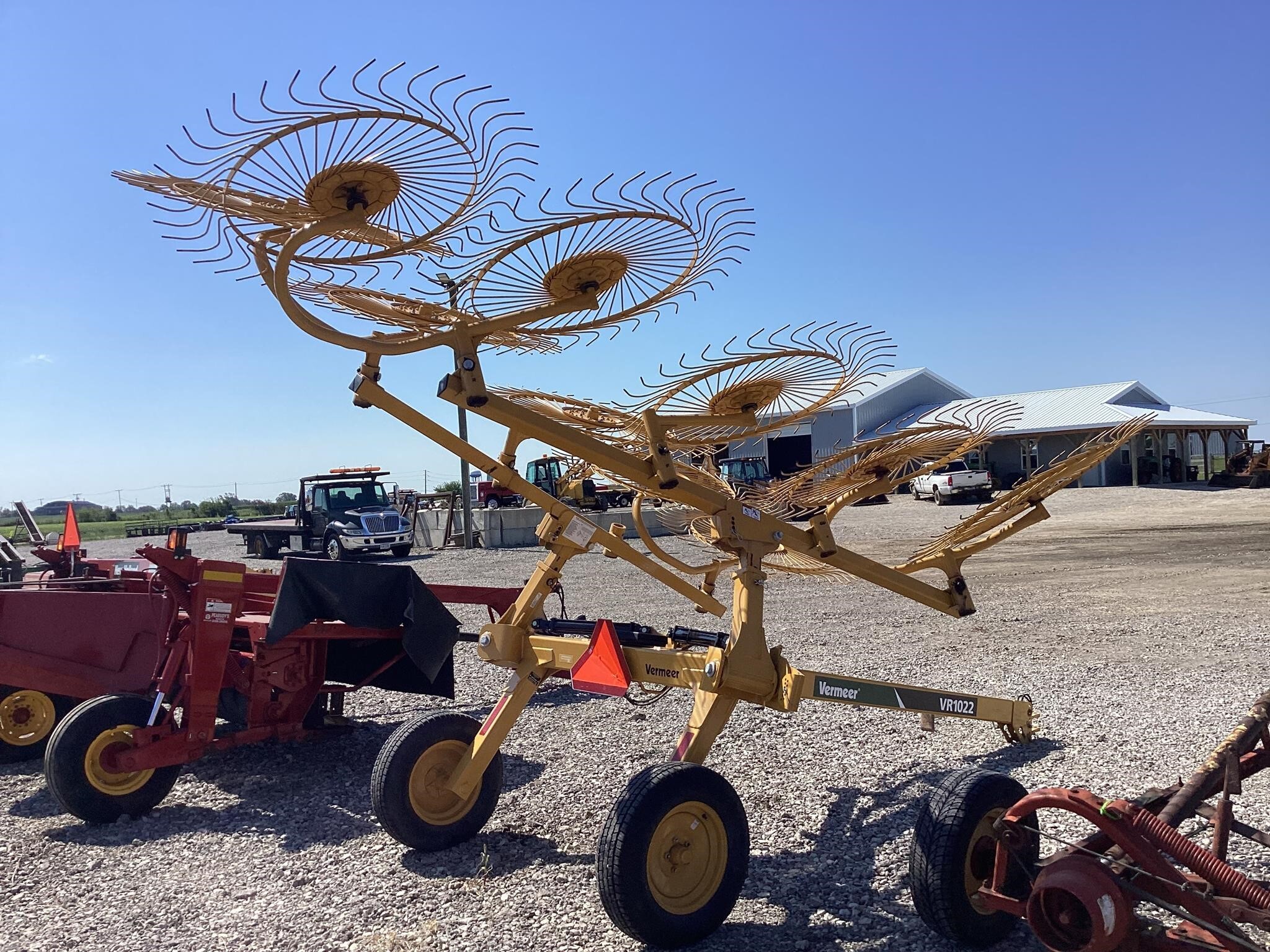 2020 Vermeer VR1022 Rake