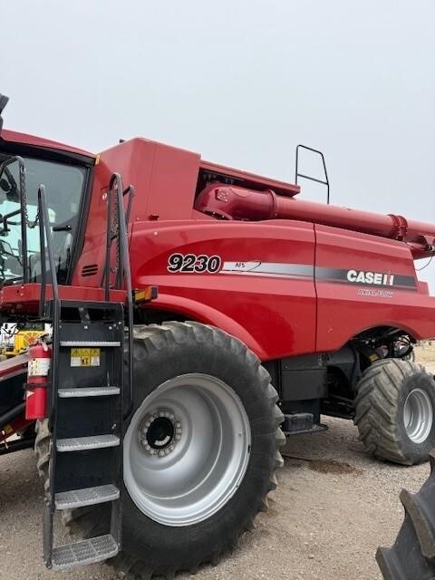 2013 Case IH 9230 Combine