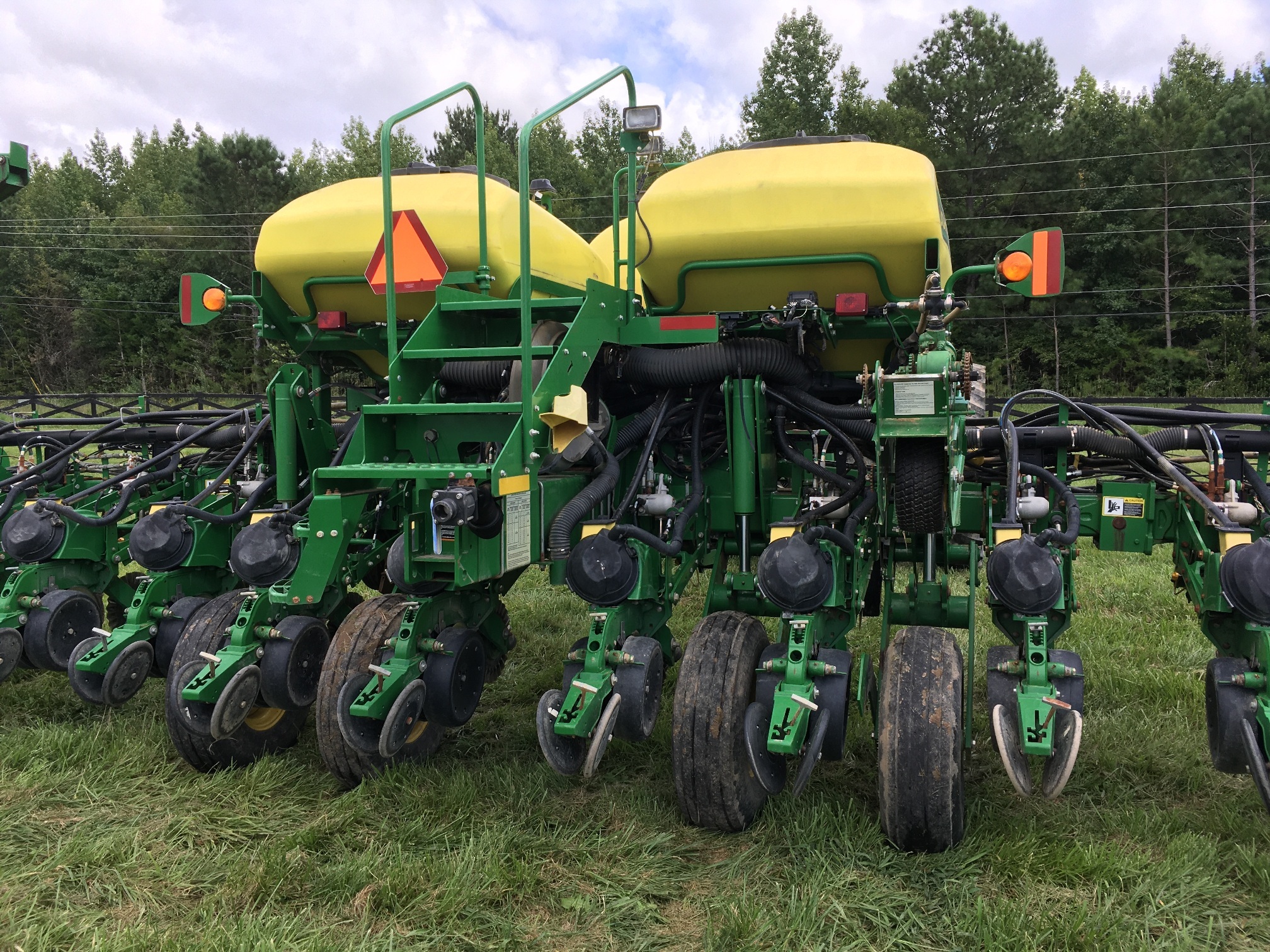 2018 John Deere 1775NT Planter