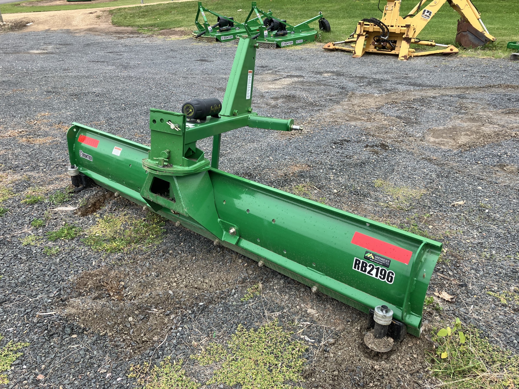 2023 Frontier RB2196 Blade