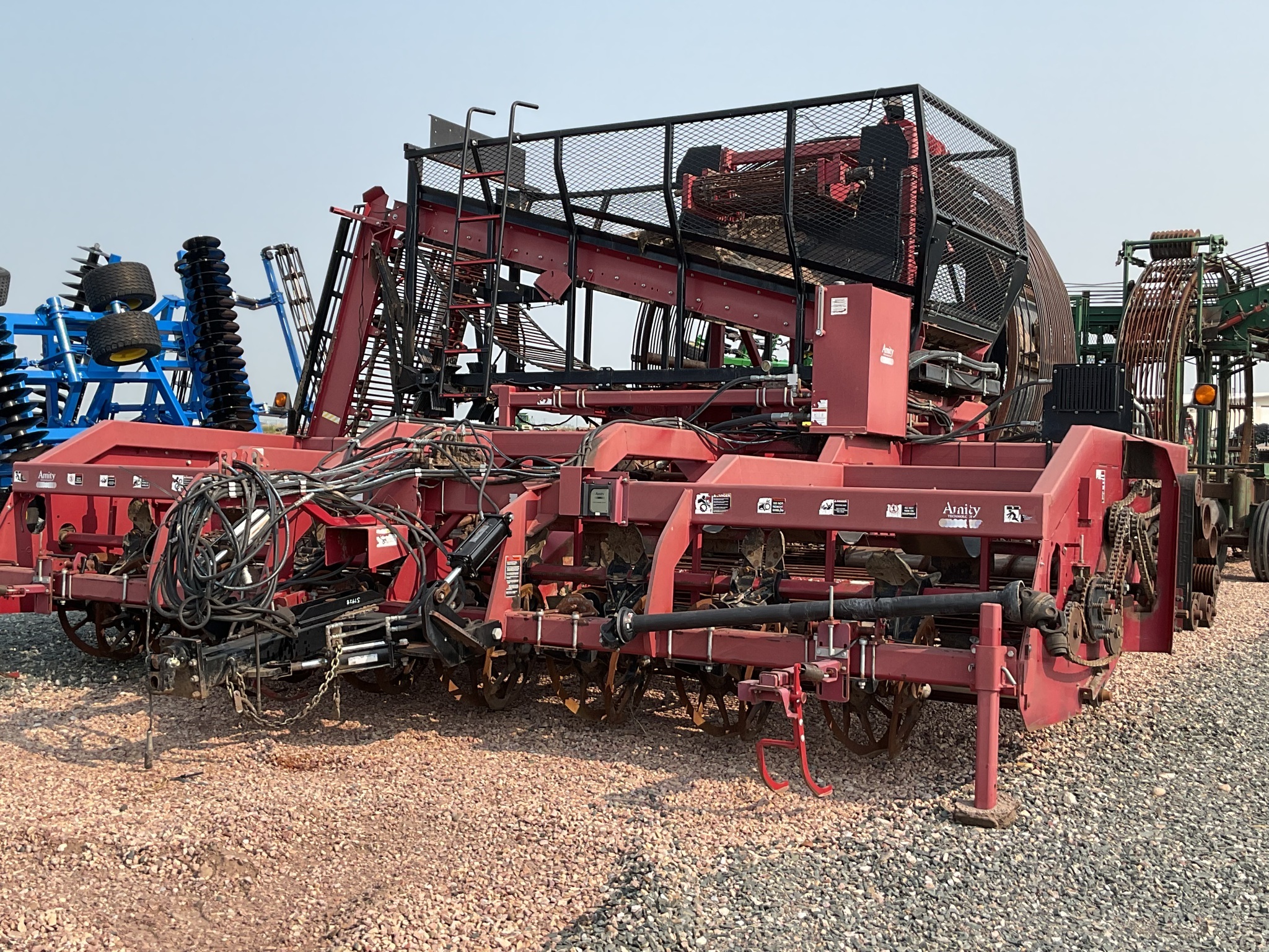 2013 Amity 2700 Beet Equipment