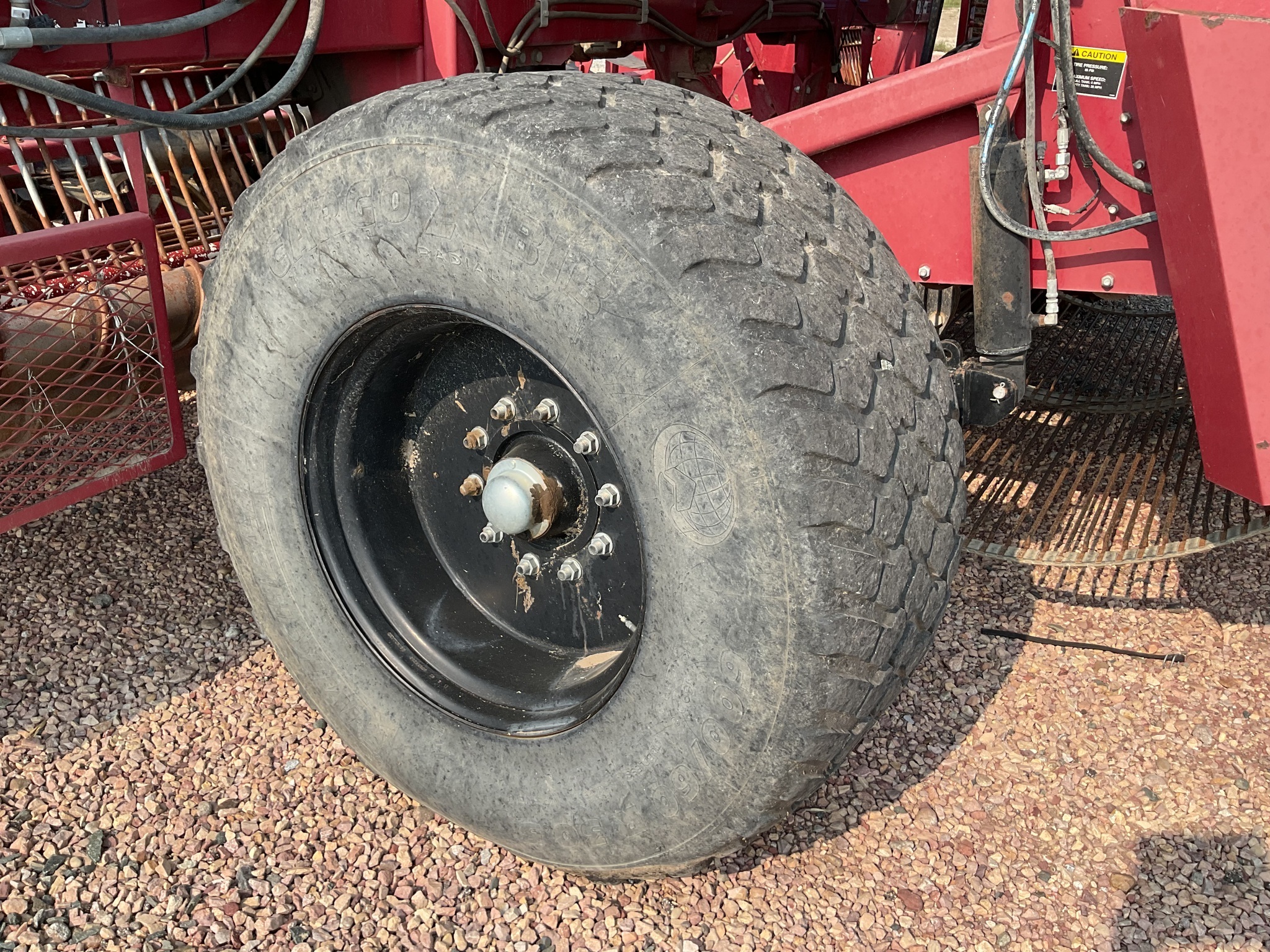 2013 Amity 2700 Beet Equipment