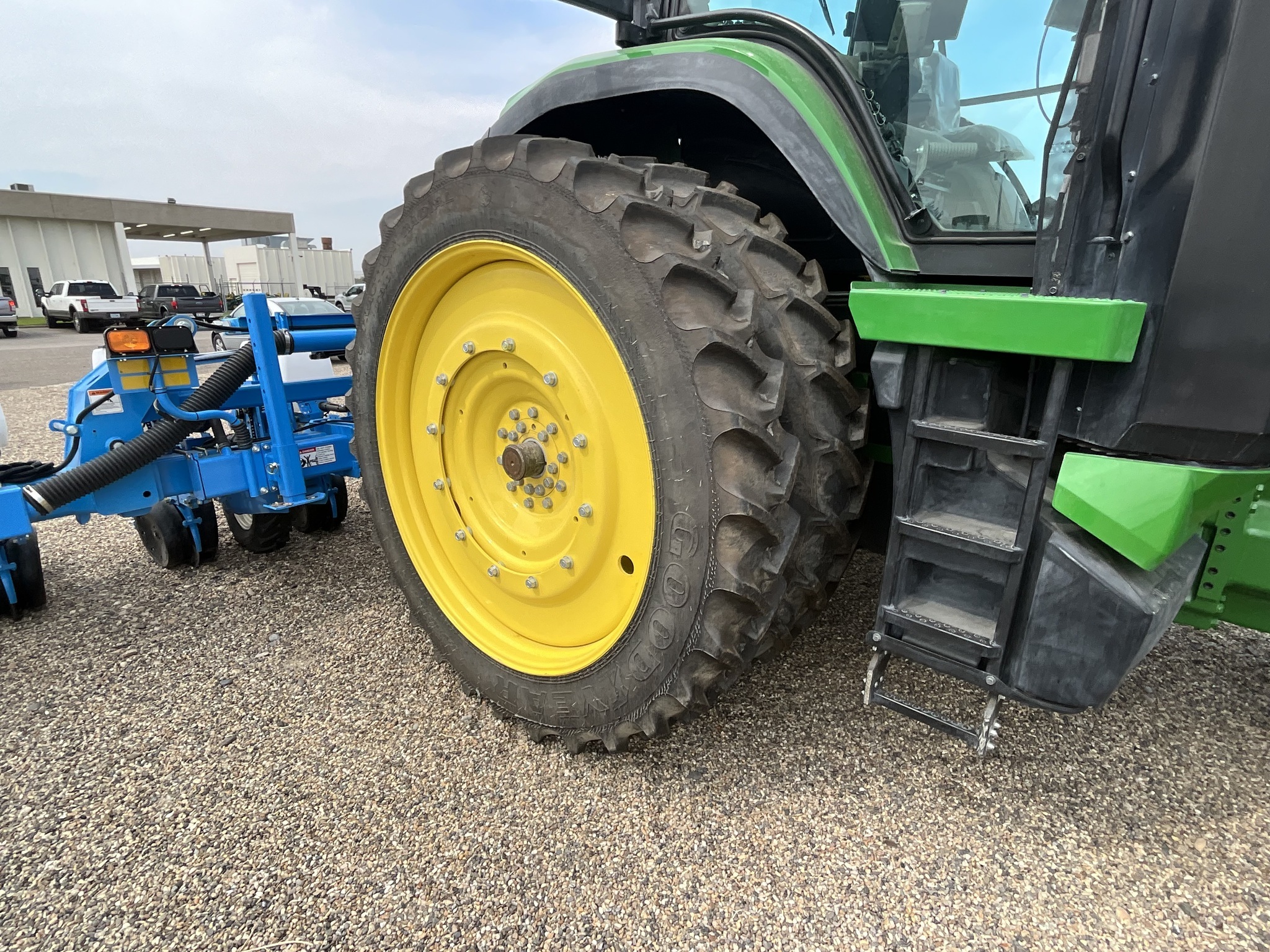 2024 John Deere 8R 280 Tractor