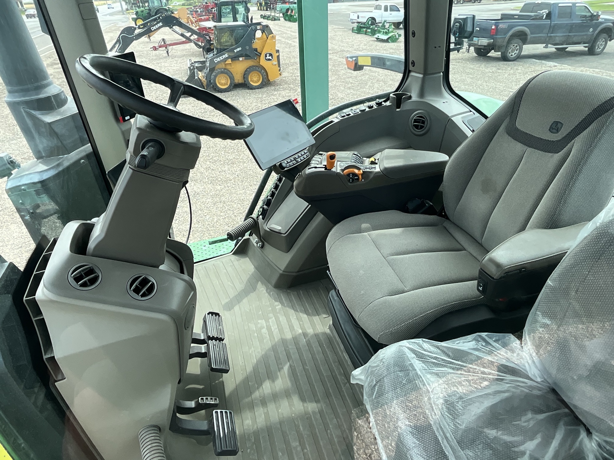 2024 John Deere 8R 280 Tractor