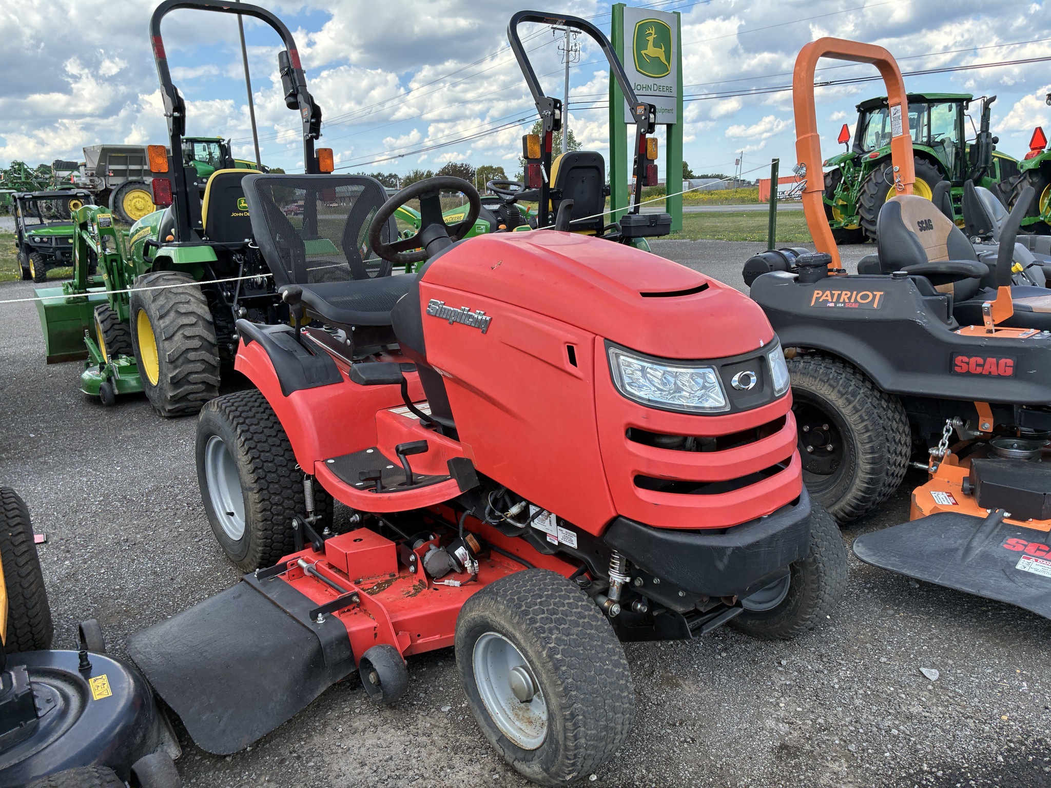 2016 Simplicity Conquest 25 Lawn Mower