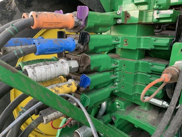 2017 John Deere 8370R Tractor