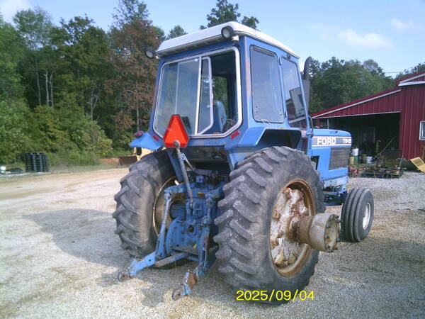 1983 Ford TW-25 Tractor