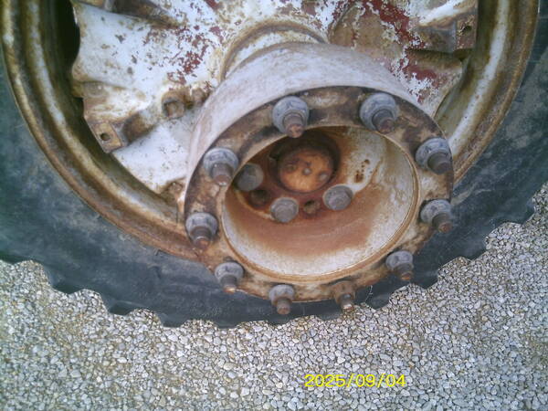 1983 Ford TW-25 Tractor