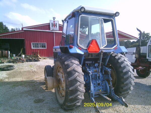 1983 Ford TW-25 Tractor
