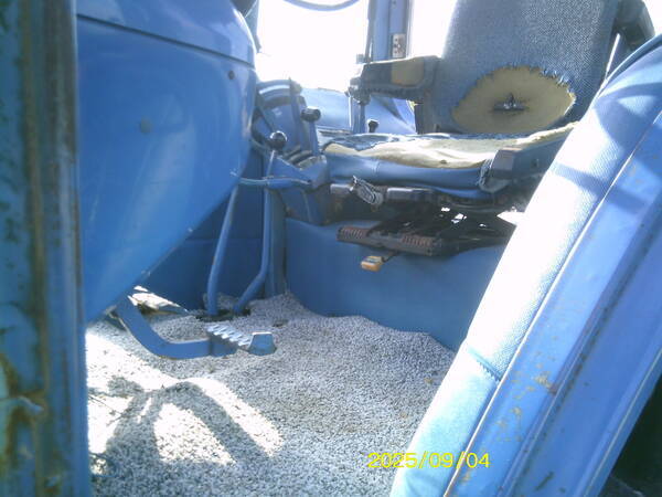 1983 Ford TW-25 Tractor