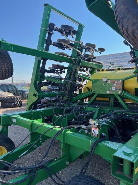 2017 John Deere 1990 Air Seeder