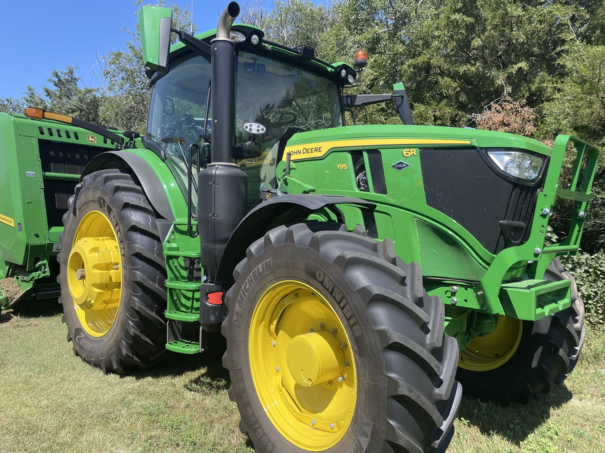 2025 John Deere 6R 195 Tractor